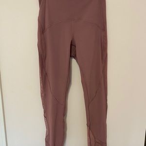 Lululemon leggings 7/8 length, high rise.